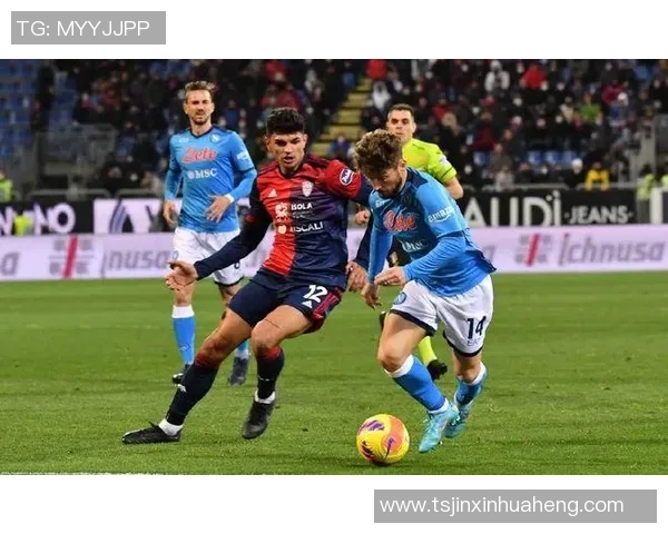 欧联杯激战：多特蒙德与那不勒斯战成平局全场沸腾的瞬间回顾