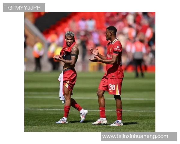 德甲激战：利物浦狂胜拜仁四球大捷帽子戏法点燃全场热情